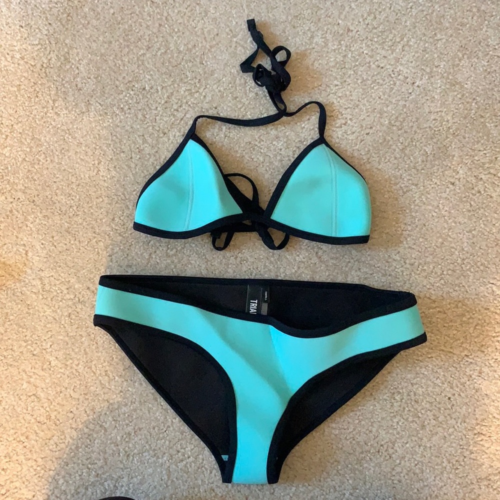 Blue triangl bathing suit